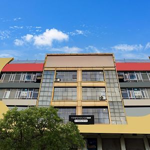 Super Townhouse Oak Ptc Indore Junction